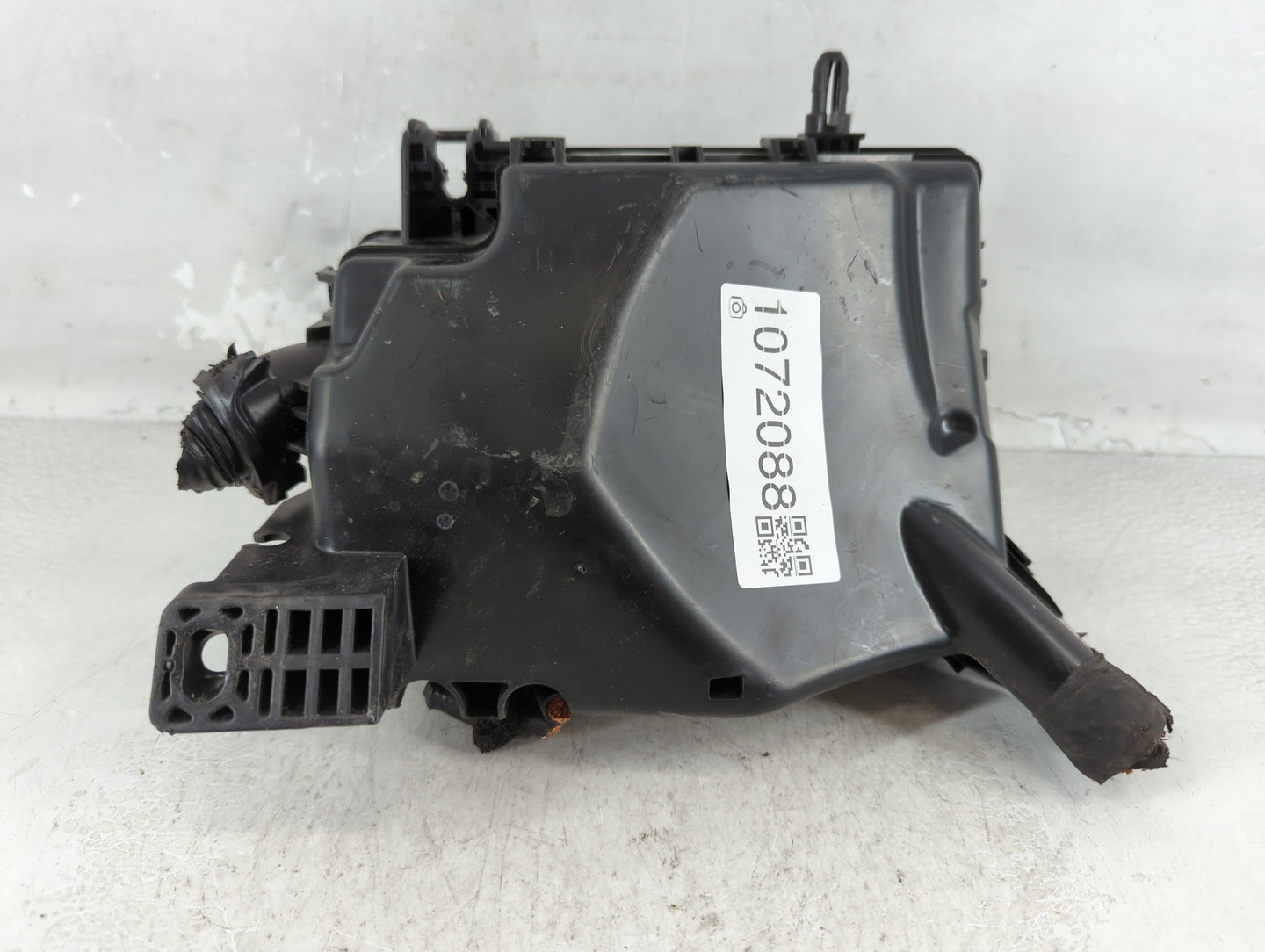 2020-2021 Kia Soul Fusebox Fuse Box Panel Relay Module P/N:91240-K0341 Fits Fits 2020 2021 OEM Used Auto Parts - Oemusedautoparts1.com