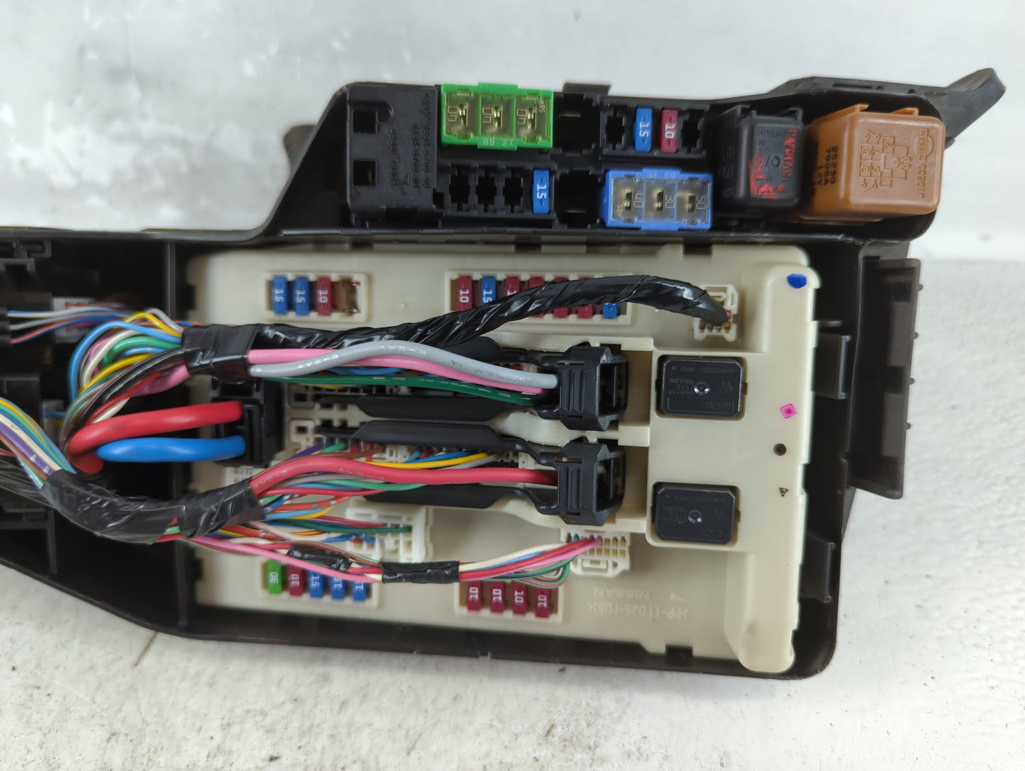 2007-2011 Nissan Altima Fusebox Fuse Box Panel Relay Module P/N:284B71AA1A Fits Fits 2007 2008 2009 2010 2011 OEM Used Auto Parts - Oemusedautoparts1.com