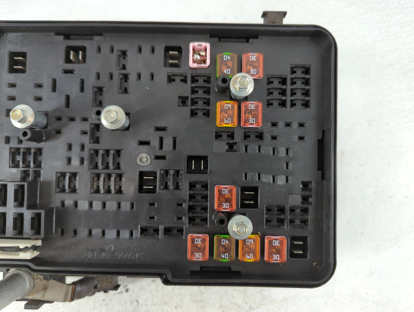 2013-2016 Chevrolet Equinox Fusebox Fuse Box Panel Relay Module Fits Fits 2013 2014 2015 2016 OEM Used Auto Parts - Oemusedautoparts1.com