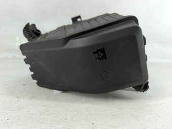 compare product 2012-2014 Volvo S60 Fusebox Fuse Box Panel Relay Module P/N:31346538 6G9T-14A079 Fits Fits 2011 2012 2013 2014 OEM Used Auto Parts