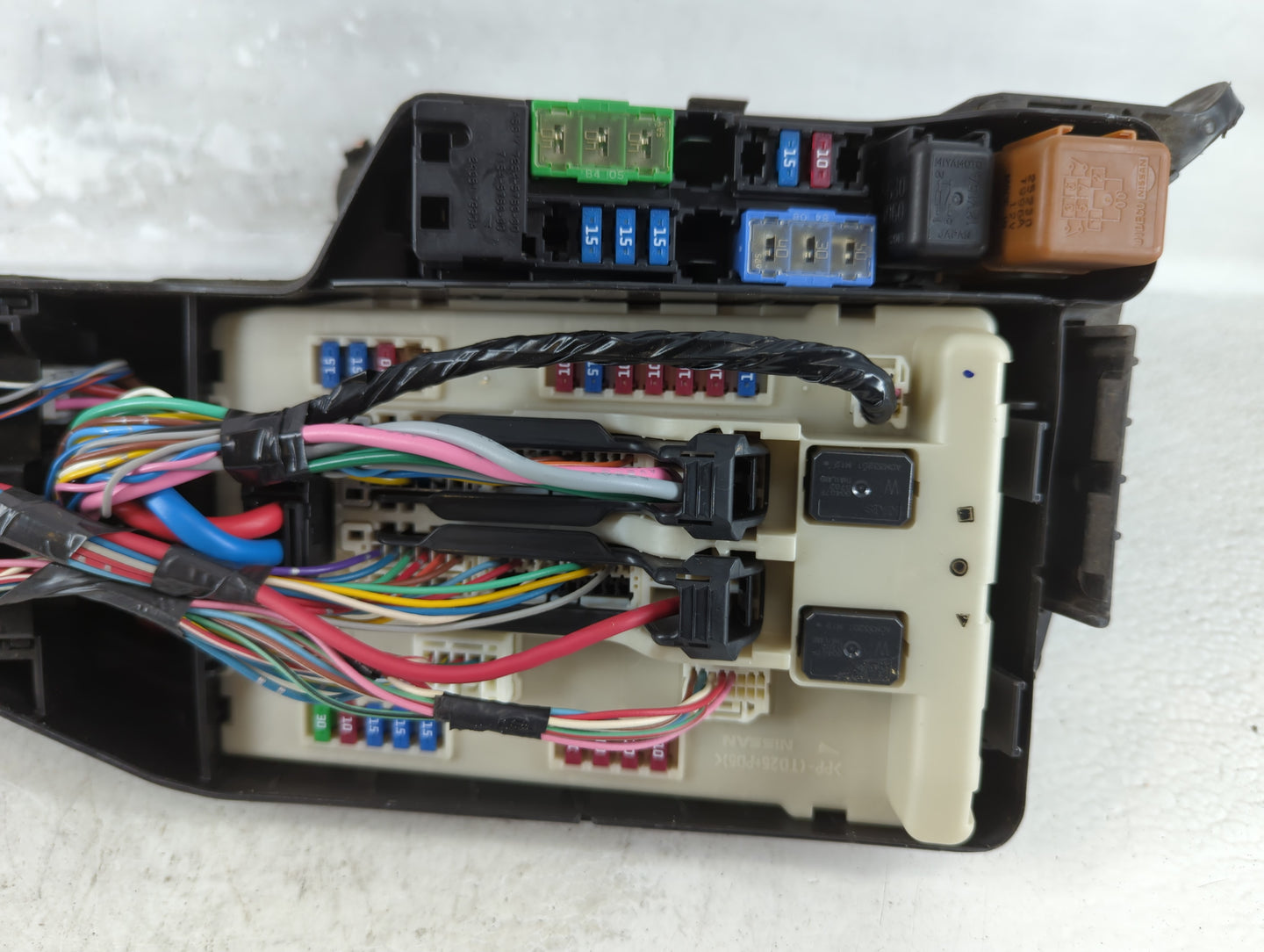 2008-2010 Nissan Altima Fusebox Fuse Box Panel Relay Module P/N:284B71AA1A Fits Fits 2008 2009 2010 OEM Used Auto Parts - Oemusedautoparts1.com