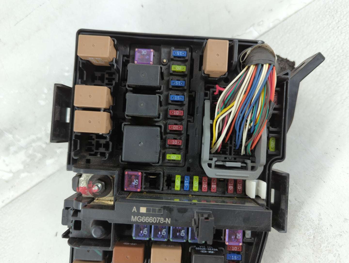 2011-2013 Kia Optima Fusebox Fuse Box Panel Relay Module P/N:91956-00005 Fits Fits 2011 2012 2013 OEM Used Auto Parts - Oemusedautoparts1.com