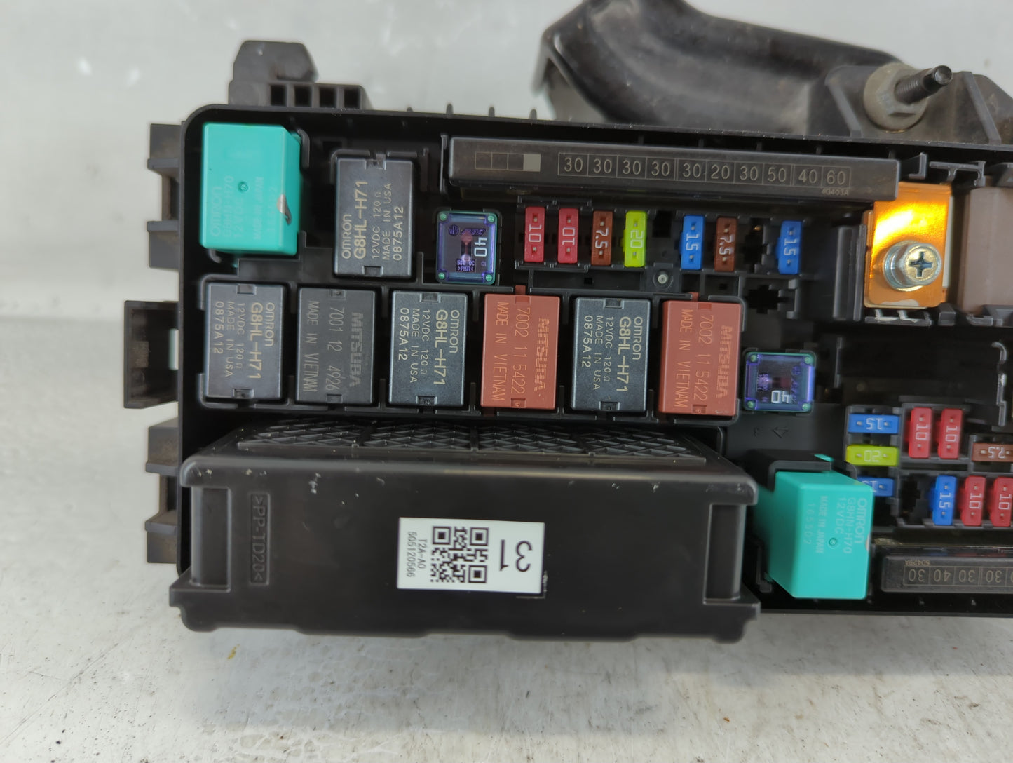 2013-2017 Honda Accord Fusebox Fuse Box Panel Relay Module P/N:03FA1227 Fits Fits 2013 2014 2015 2016 2017 OEM Used Auto Parts