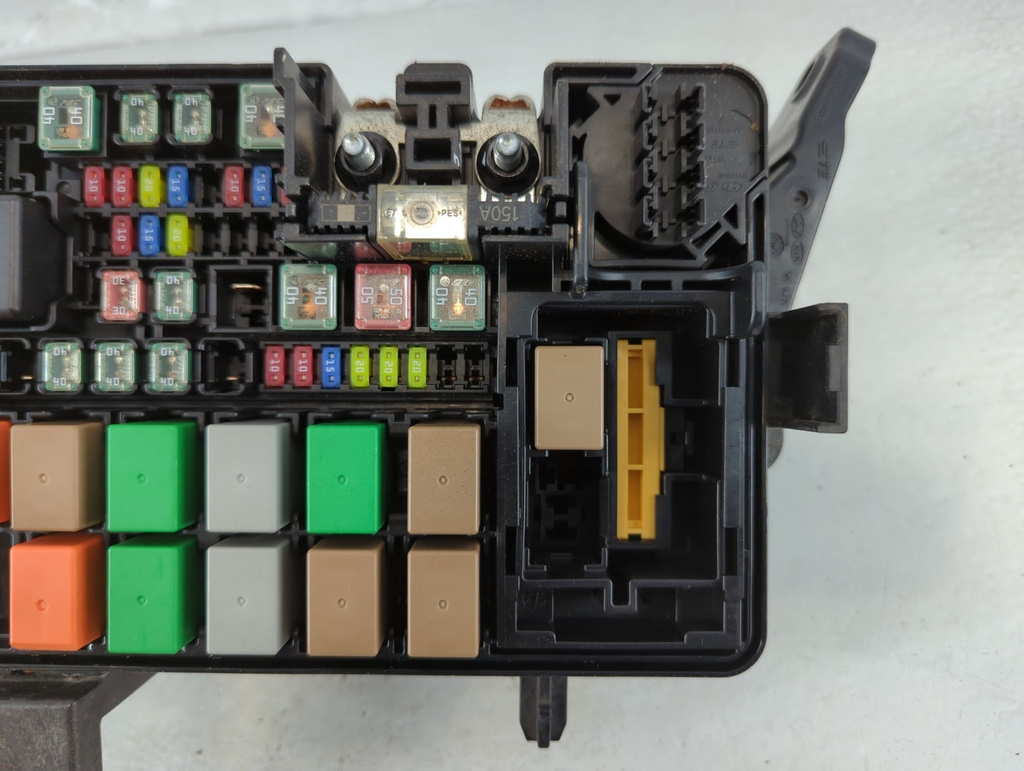 2018-2019 Kia Rio Fusebox Fuse Box Panel Relay Module P/N:91205 H9320 Fits Fits 2018 2019 OEM Used Auto Parts - Oemusedautoparts1.com