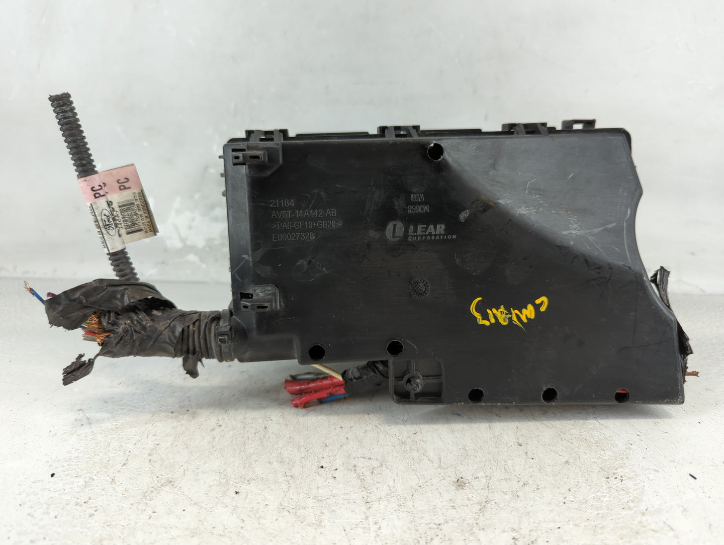 2012-2014 Ford Focus Fusebox Fuse Box Panel Relay Module P/N:AV6T-14A067-AC E02345500, AV6T-14A067-AD Fits Fits 2012 2013 2014 OEM Used Auto Parts - Oemusedautoparts1.com