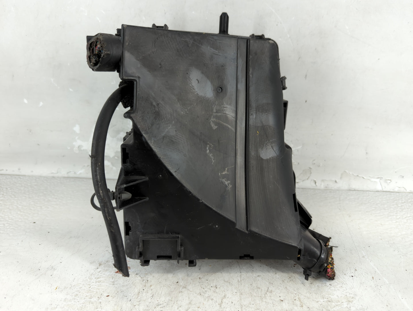 2011-2014 Hyundai Sonata Fusebox Fuse Box Panel Relay Module P/N:91950-3S710 Fits Fits 2011 2012 2013 2014 OEM Used Auto Parts - Oemusedautoparts1.com