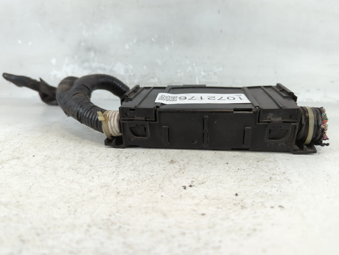 2013-2019 Nissan Sentra Fusebox Fuse Box Panel Relay Module P/N:24382 EW70B Fits Fits 2013 2014 2015 2016 2017 2018 2019 OEM Used Auto Parts - Oemusedautoparts1.com
