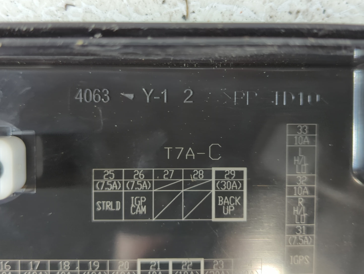 2016-2018 Honda Hr-V Fusebox Fuse Box Panel Relay Module Fits Fits 2016 2017 2018 OEM Used Auto Parts