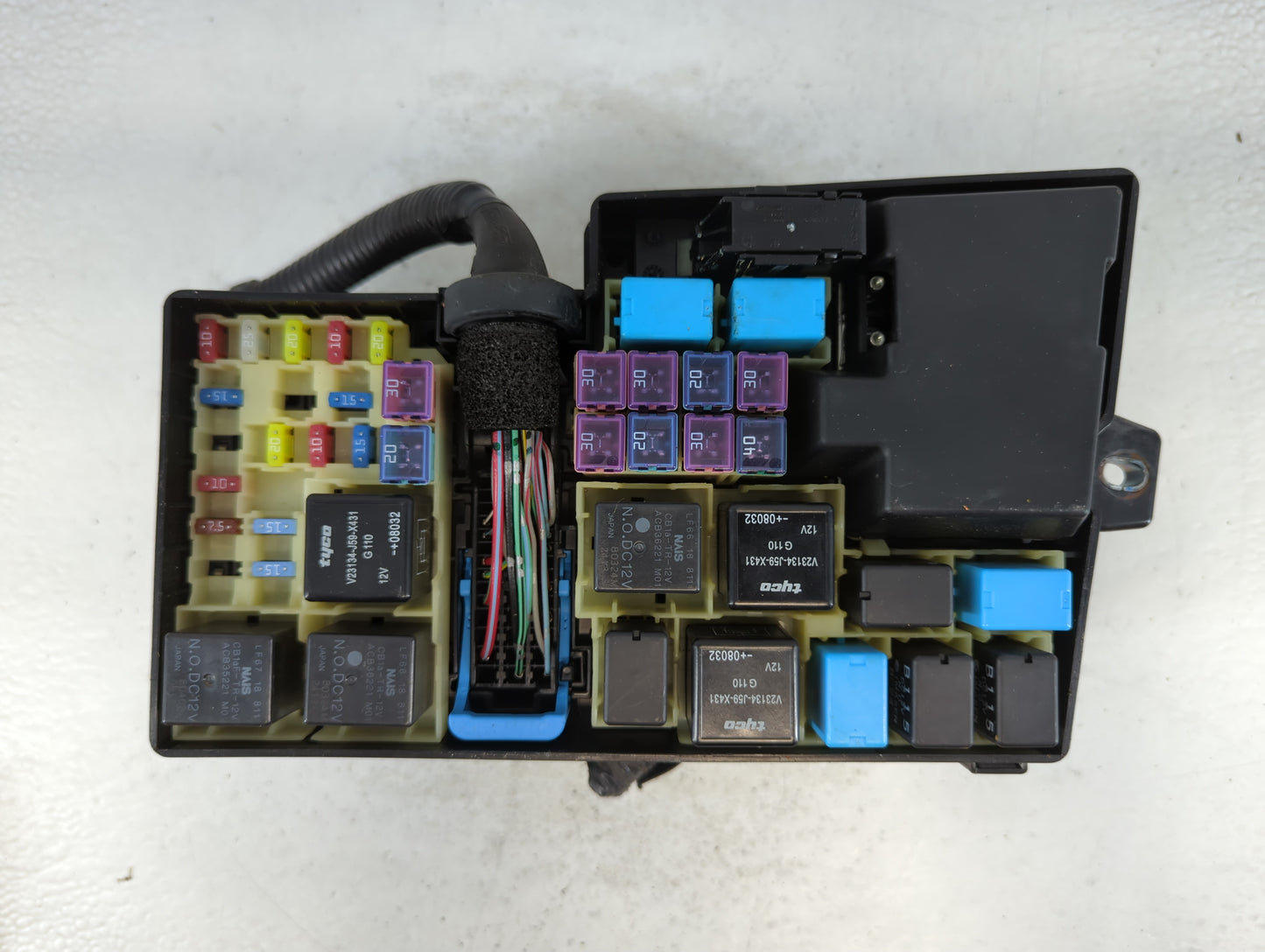 2007-2009 Mazda Cx-7 Fusebox Fuse Box Panel Relay Module P/N:518818109 Fits Fits 2007 2008 2009 OEM Used Auto Parts