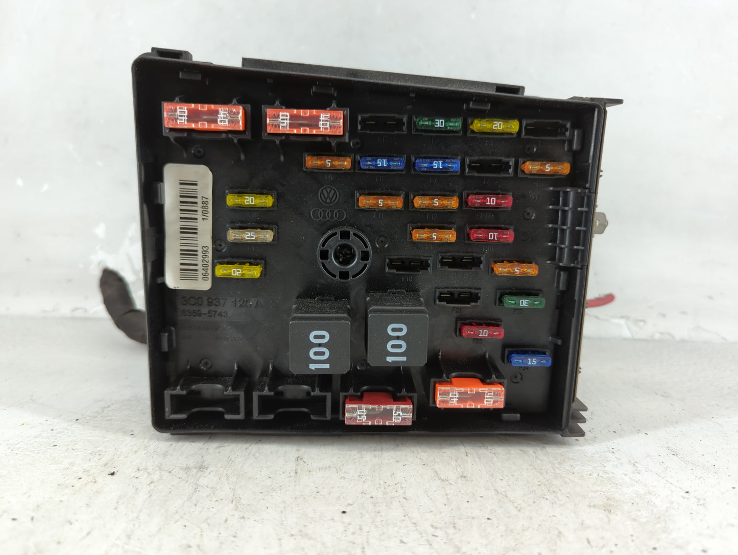 2009-2017 Volkswagen Cc Fusebox Fuse Box Panel Relay Module P/N:3C0 937 125 A Fits OEM Used Auto Parts