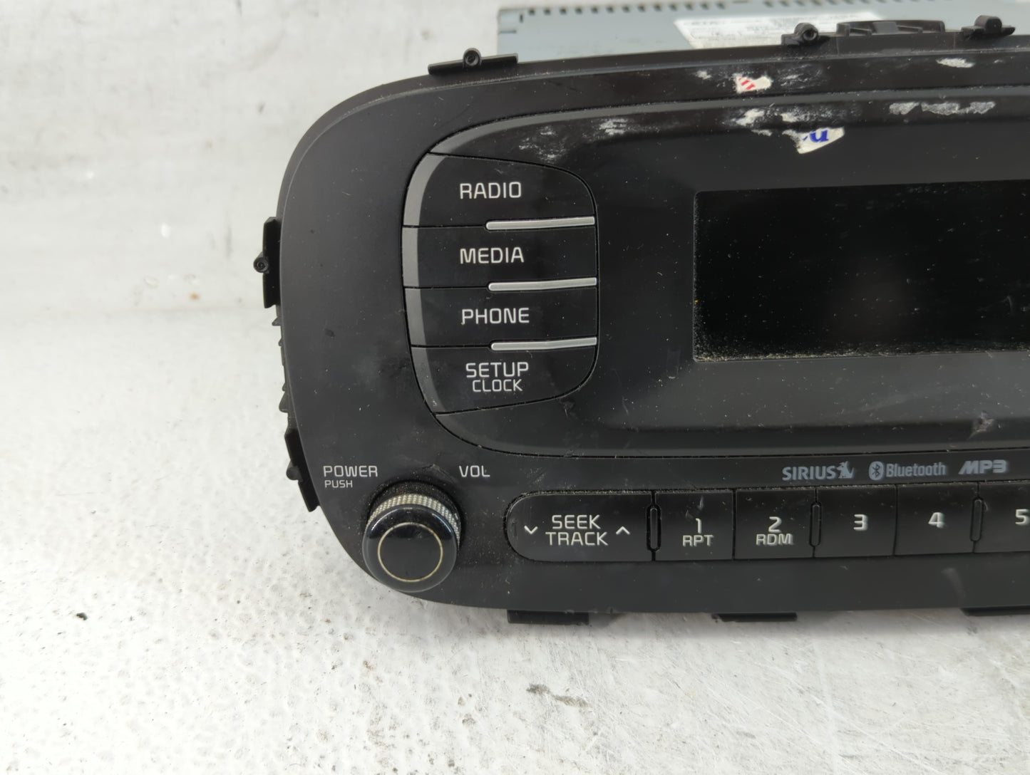 2014-2016 Kia Soul Radio AM FM Cd Player Receiver Replacement P/N:96170-B2090CA Fits Fits 2014 2015 2016 OEM Used Auto Parts - Oemusedautoparts1.com