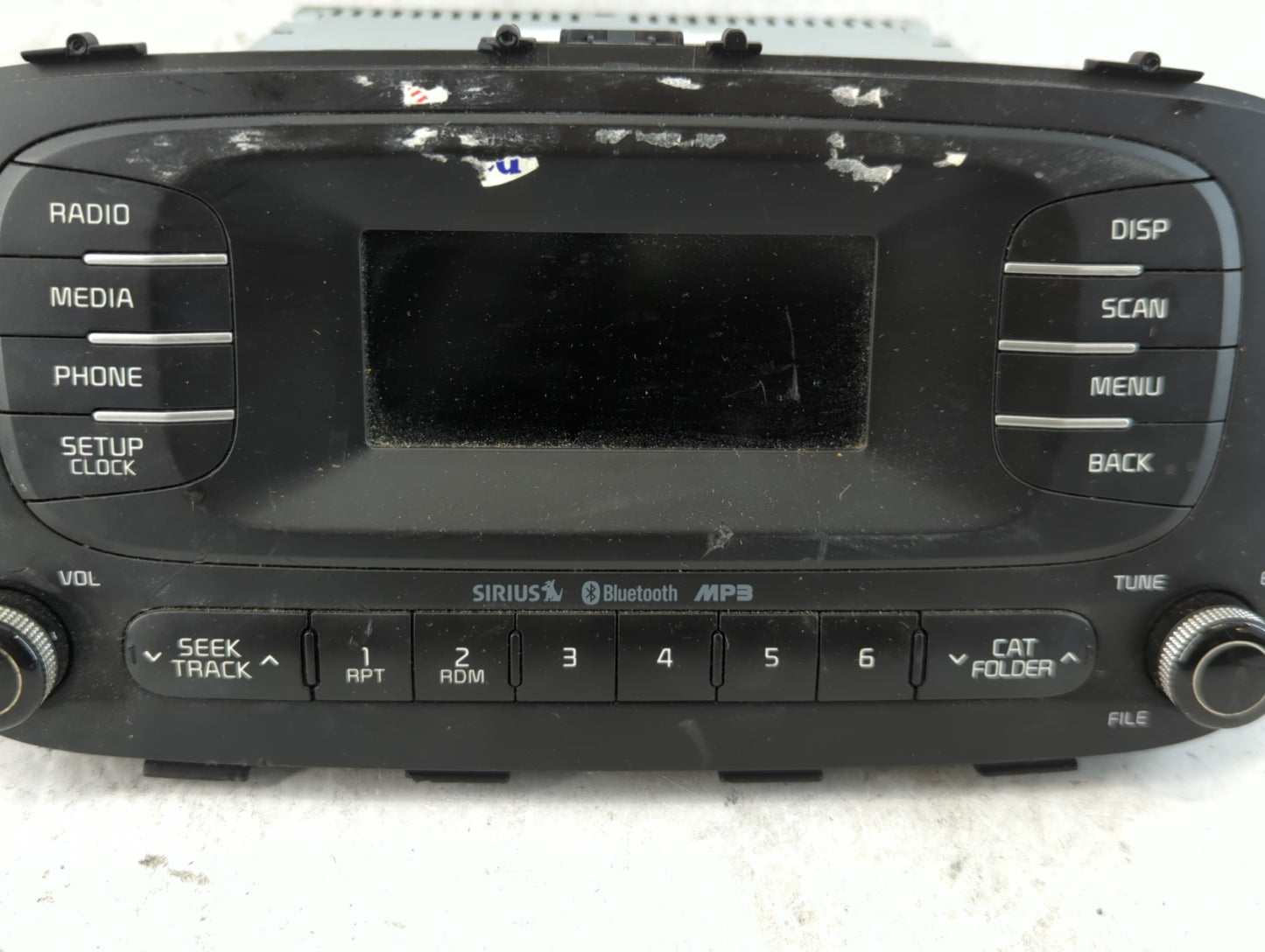 2014-2016 Kia Soul Radio AM FM Cd Player Receiver Replacement P/N:96170-B2090CA Fits Fits 2014 2015 2016 OEM Used Auto Parts - Oemusedautoparts1.com