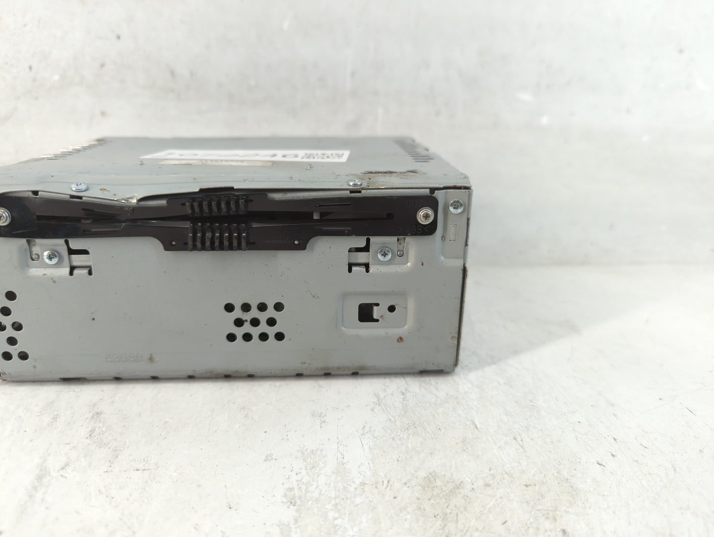 2017-2019 Lincoln Mkc Radio AM FM Cd Player Receiver Replacement P/N:GJ7T-19C107-DE Fits Fits 2017 2018 2019 OEM Used Auto Parts - Oemusedautoparts1.com