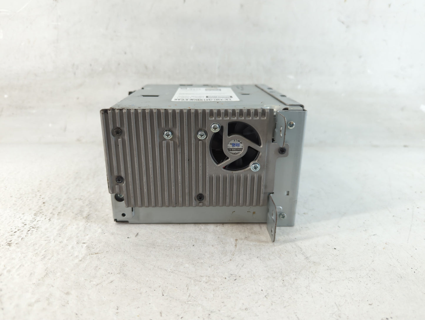 2014-2016 Chevrolet Malibu Radio AM FM Cd Player Receiver Replacement P/N:23161215 Fits Fits 2014 2015 2016 OEM Used Auto Parts - Oemusedautoparts1.com