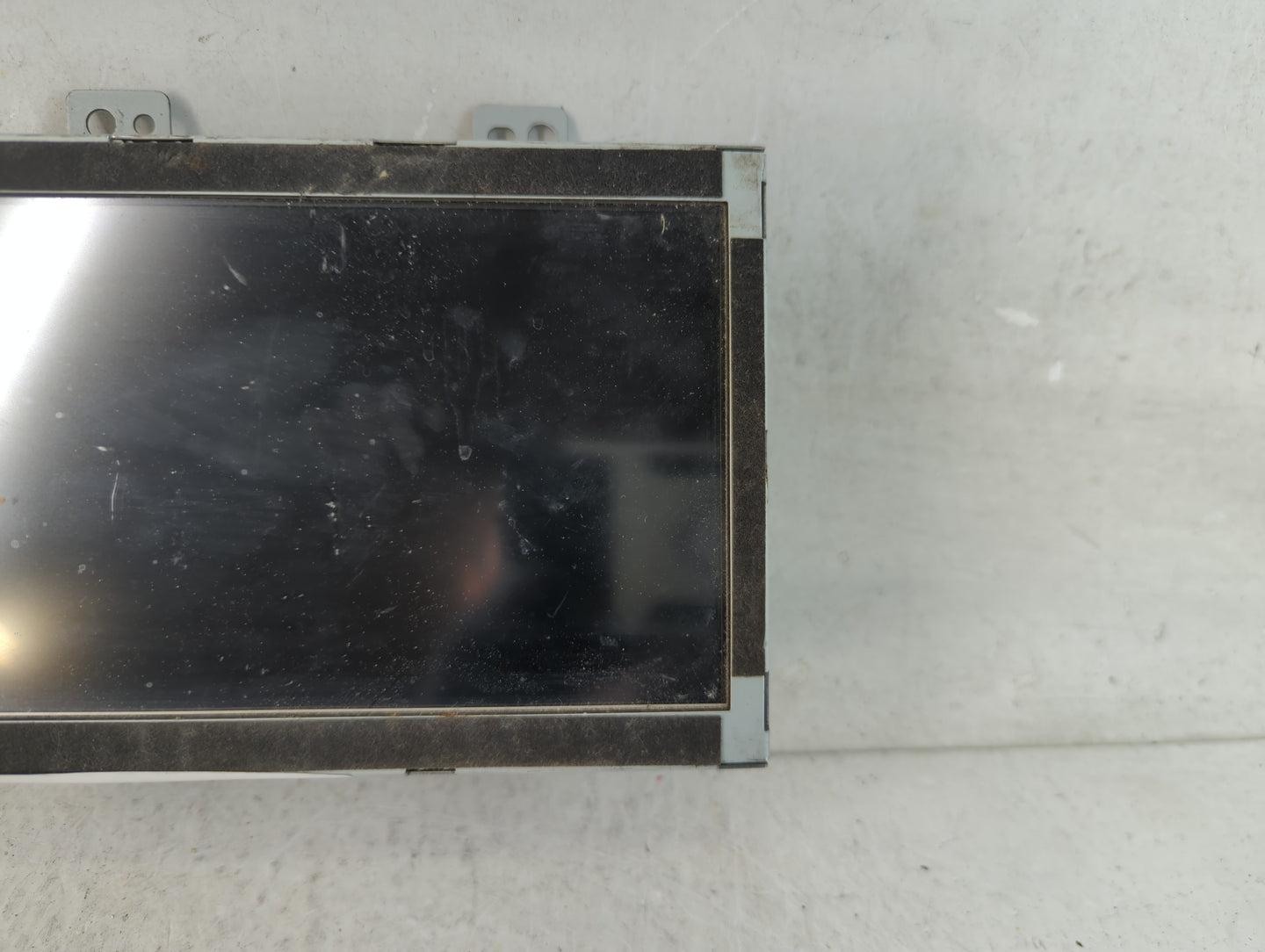 2014-2016 Kia Cadenza Information Display Screen - Oemusedautoparts1.com