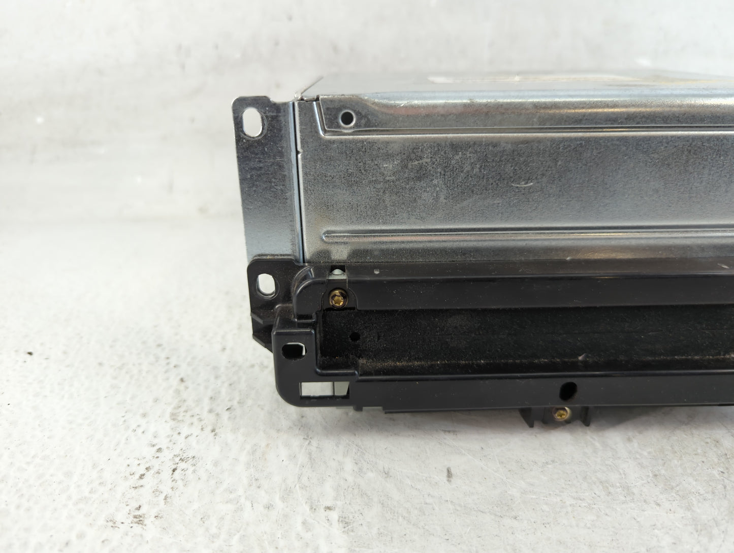 2018-2020 Dodge Journey Radio AM FM Cd Player Receiver Replacement P/N:P68209666AF Fits Fits 2018 2019 2020 OEM Used Auto Parts