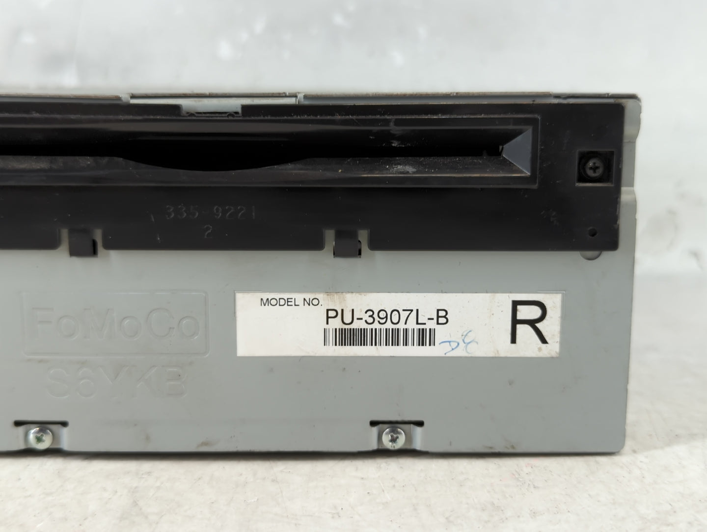 2014-2015 Lincoln Mkx Radio AM FM Cd Player Receiver Replacement P/N:ET4T-19C107-MA Fits Fits 2013 2014 2015 OEM Used Auto Parts - Oemusedautoparts1.com