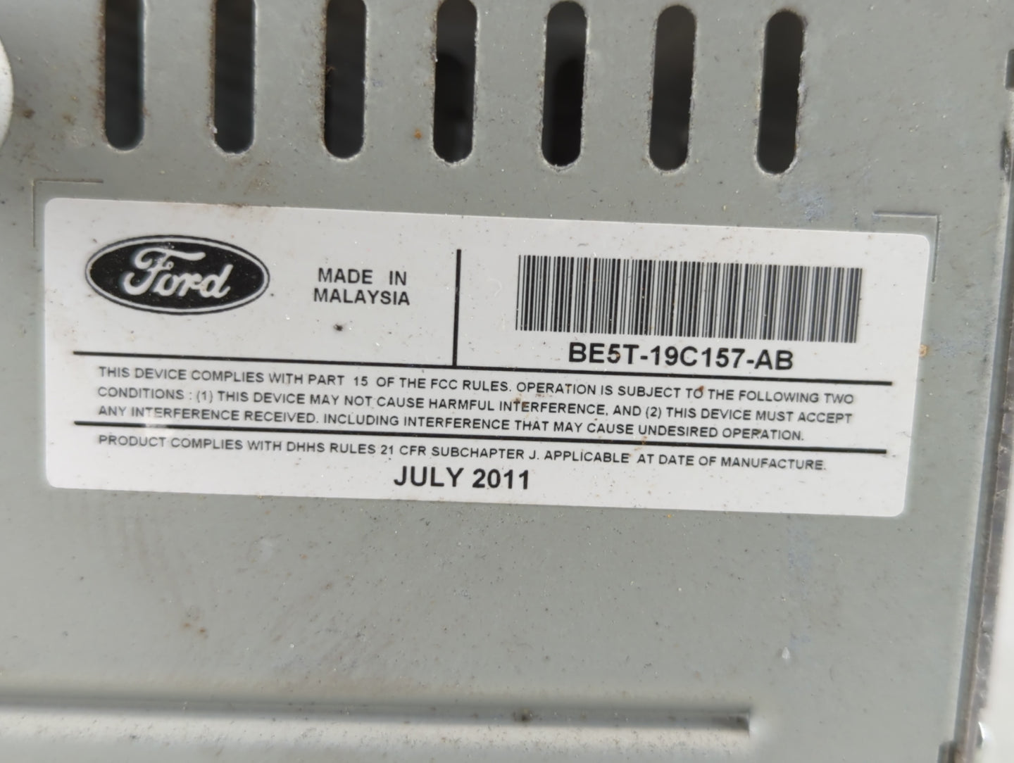 2011-2012 Ford Fusion Radio AM FM Cd Player Receiver Replacement P/N:BE5T-19C157-AB Fits Fits 2011 2012 OEM Used Auto Parts - Oemusedautoparts1.com