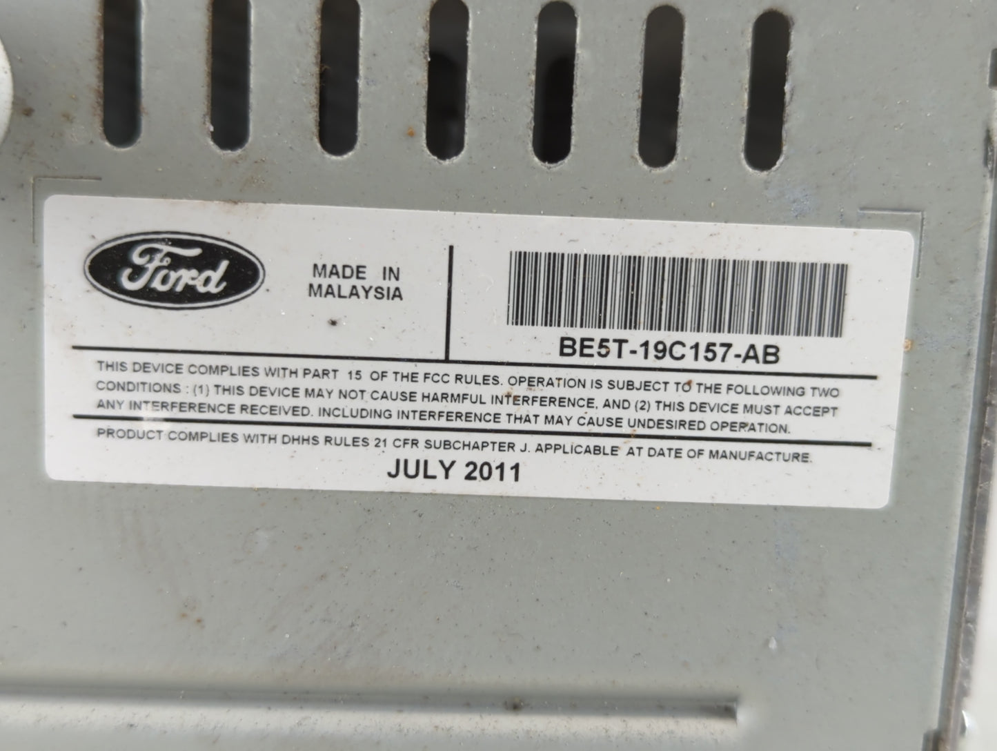 2011-2012 Ford Fusion Radio AM FM Cd Player Receiver Replacement P/N:BE5T-19C157-AB Fits Fits 2011 2012 OEM Used Auto Parts - Oemusedautoparts1.com