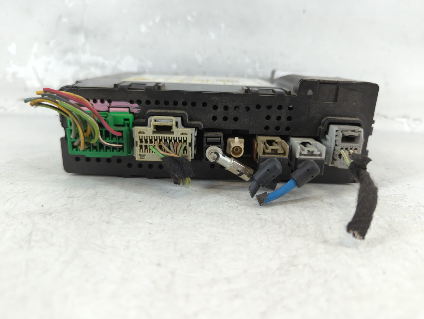 2016 Chevrolet Colorado Radio AM FM Cd Player Receiver Replacement P/N:13506379 Fits OEM Used Auto Parts - Oemusedautoparts1.com