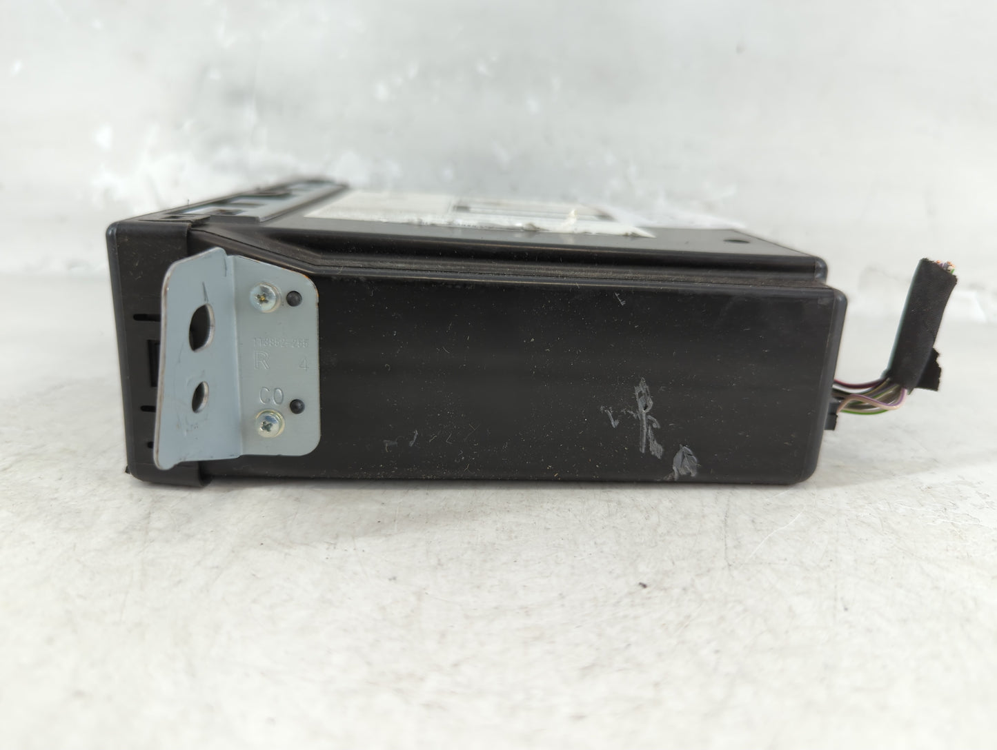 2014-2015 Chevrolet Silverado 1500 Radio AM FM Cd Player Receiver Replacement P/N:13594481 Fits Fits 2014 2015 OEM Used Auto Parts - Oemusedautoparts1.com