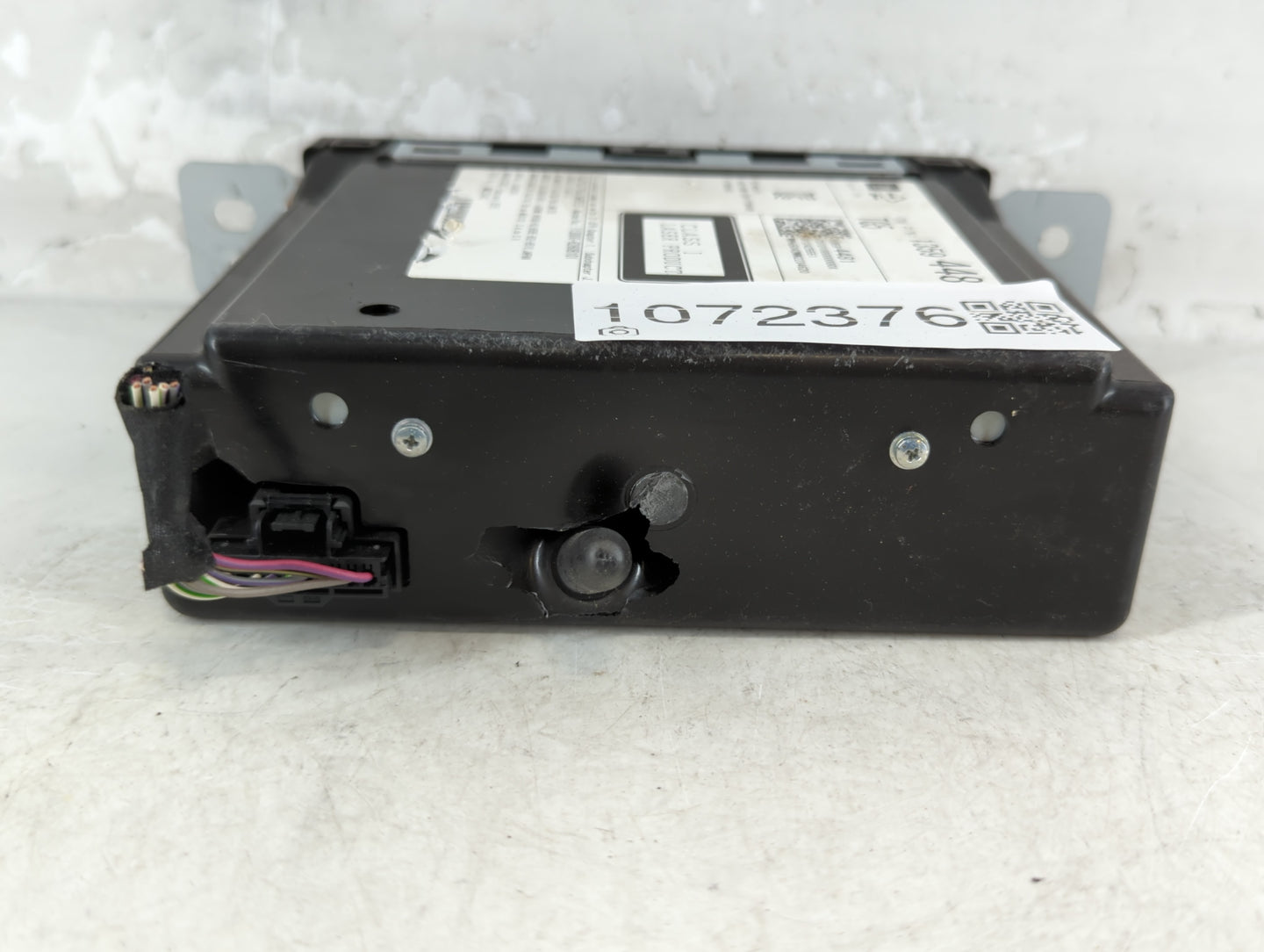 2014-2015 Chevrolet Silverado 1500 Radio AM FM Cd Player Receiver Replacement P/N:13594481 Fits Fits 2014 2015 OEM Used Auto Parts - Oemusedautoparts1.com