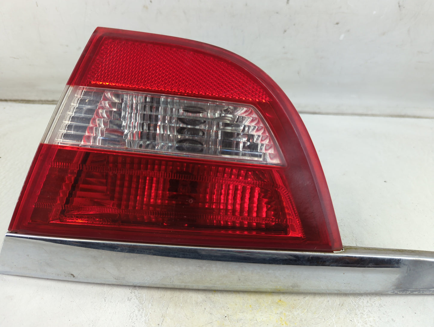 2012-2017 Buick Verano Tail Light Assembly Passenger Right OEM P/N:22945001 Fits Fits 2012 2013 2014 2015 2016 2017 OEM Used Auto Parts - Oemusedautoparts1.com