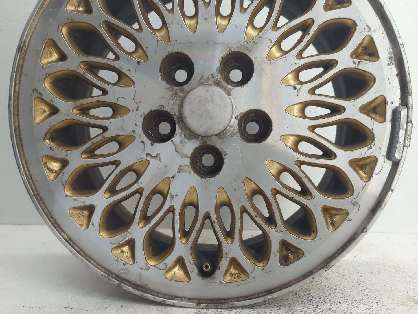 1996-1997 Chrysler Town & Country Oem Wheel Rim