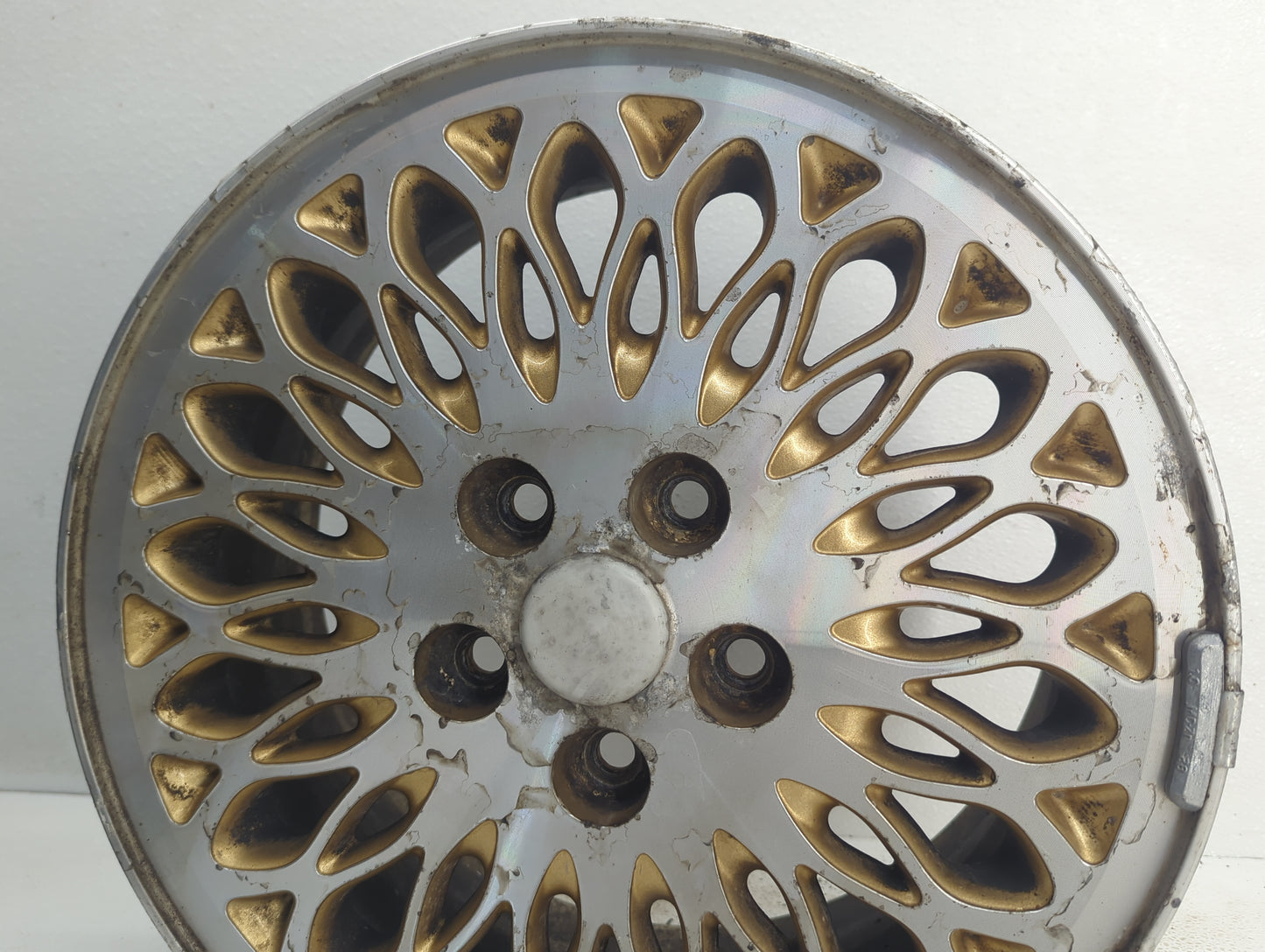 1996-1997 Chrysler Town & Country Oem Wheel Rim