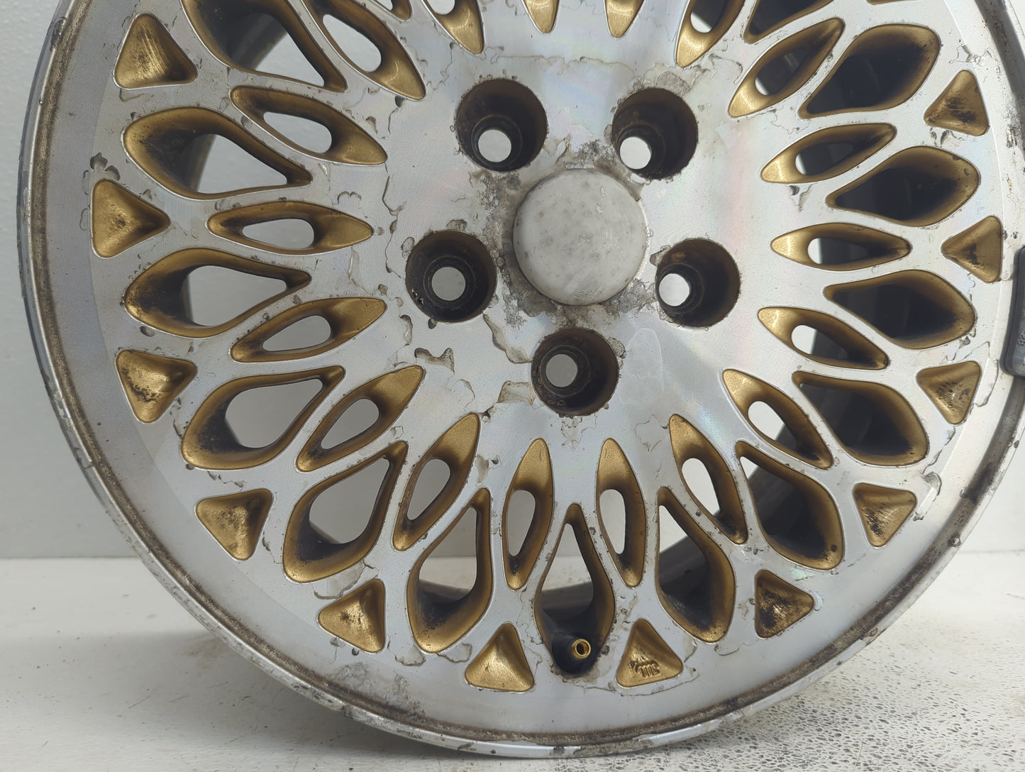 1996-1997 Chrysler Town & Country Oem Wheel Rim