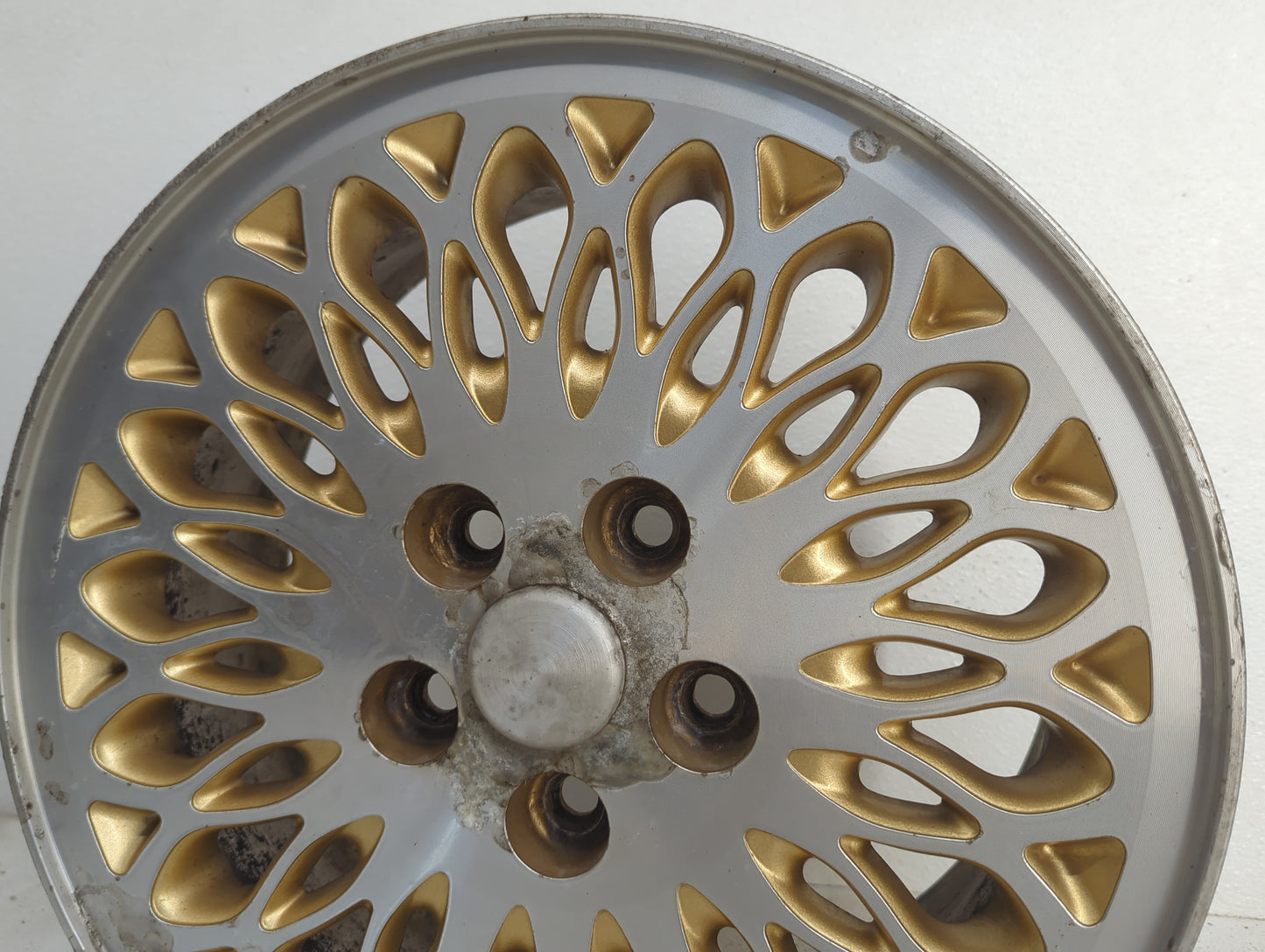 1996-1997 Chrysler Town & Country Oem Wheel Rim