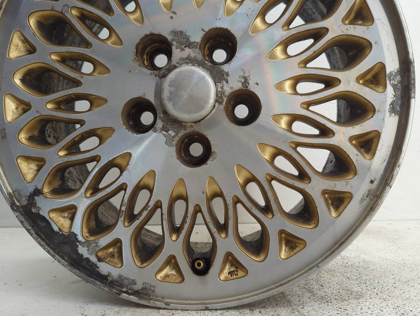 1996-1997 Chrysler Town & Country Oem Wheel Rim