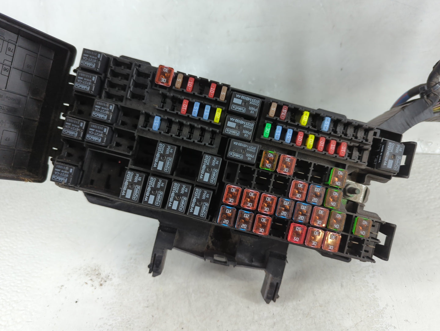 2011-2012 Ford Explorer Fusebox Fuse Box Panel Relay Module P/N:BT4T-14A003-AA Fits Fits 2011 2012 OEM Used Auto Parts - Oemusedautoparts1.com