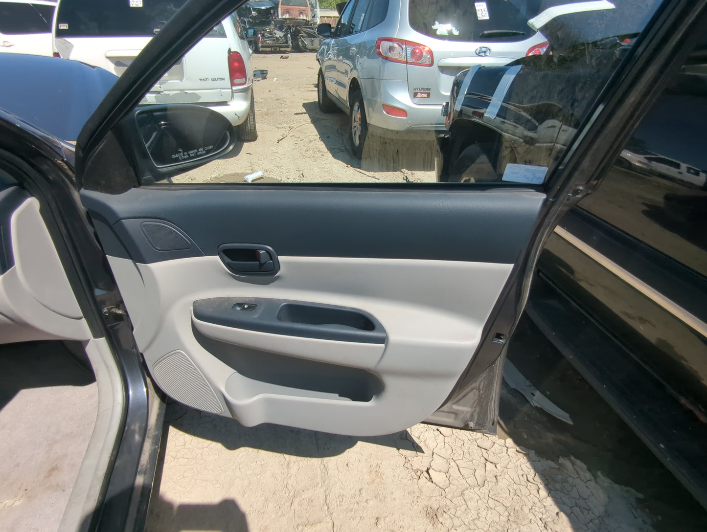 2007 Hyundai Accent Front Right Passenger Interior Door Panel Trim - Oemusedautoparts1.com