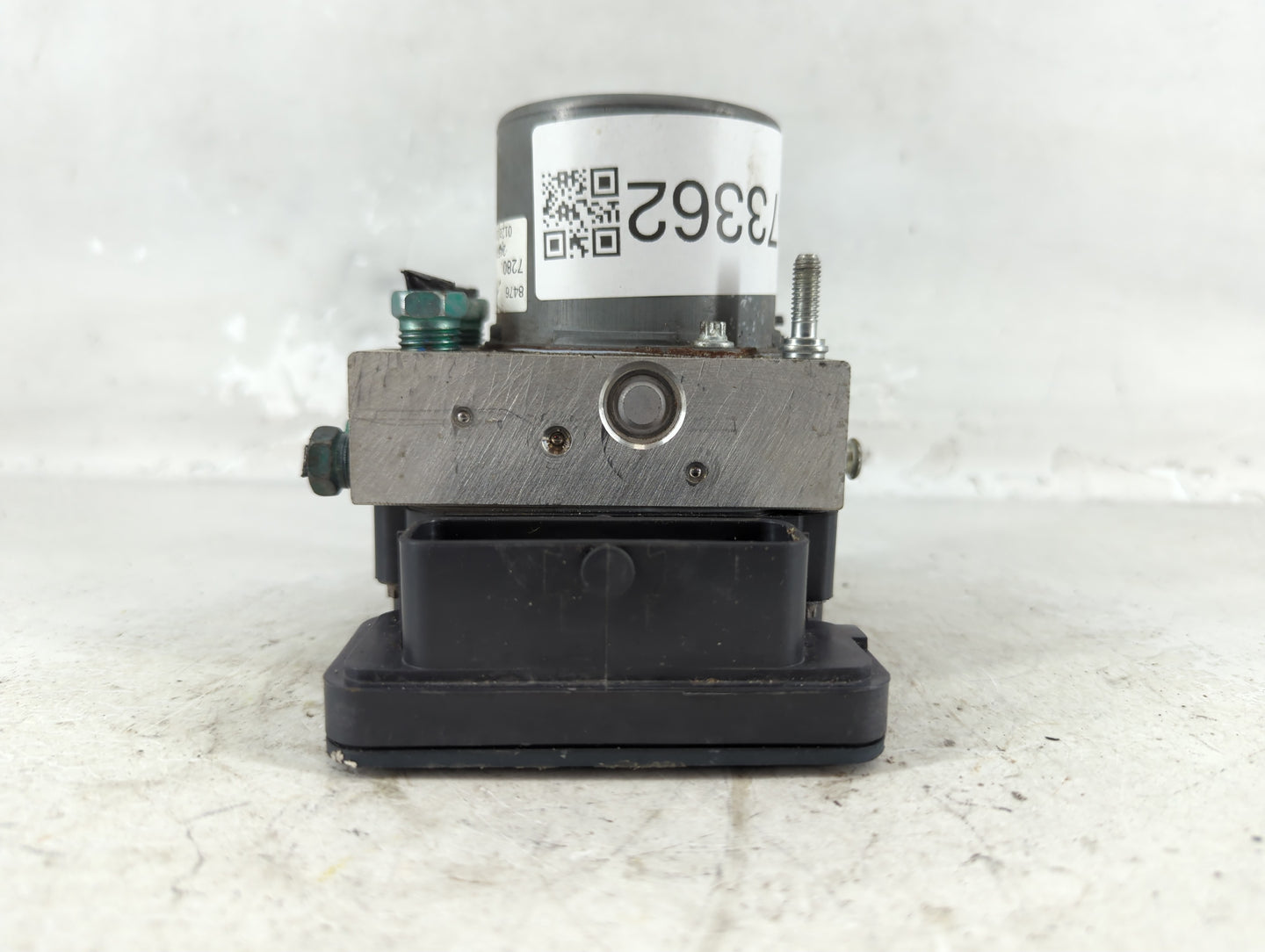 2019-2021 Chevrolet Malibu ABS Pump Control Module Replacement P/N:065055766 8476 7280 Fits Fits 2019 2020 2021 OEM Used Auto Parts - Oemusedautoparts1.com