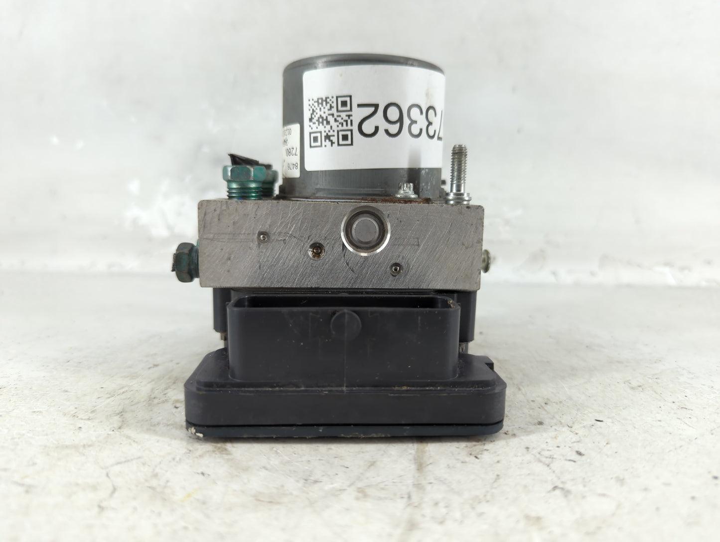2019-2021 Chevrolet Malibu ABS Pump Control Module Replacement P/N:065055766 8476 7280 Fits Fits 2019 2020 2021 OEM Used Auto Parts - Oemusedautoparts1.com