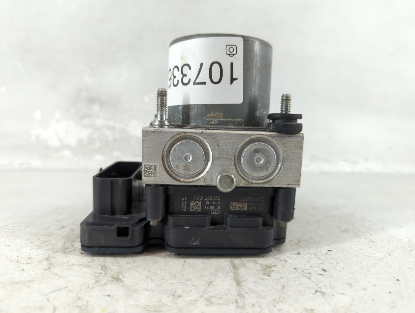 2019-2021 Chevrolet Malibu ABS Pump Control Module Replacement P/N:065055766 8476 7280 Fits Fits 2019 2020 2021 OEM Used Auto Parts - Oemusedautoparts1.com