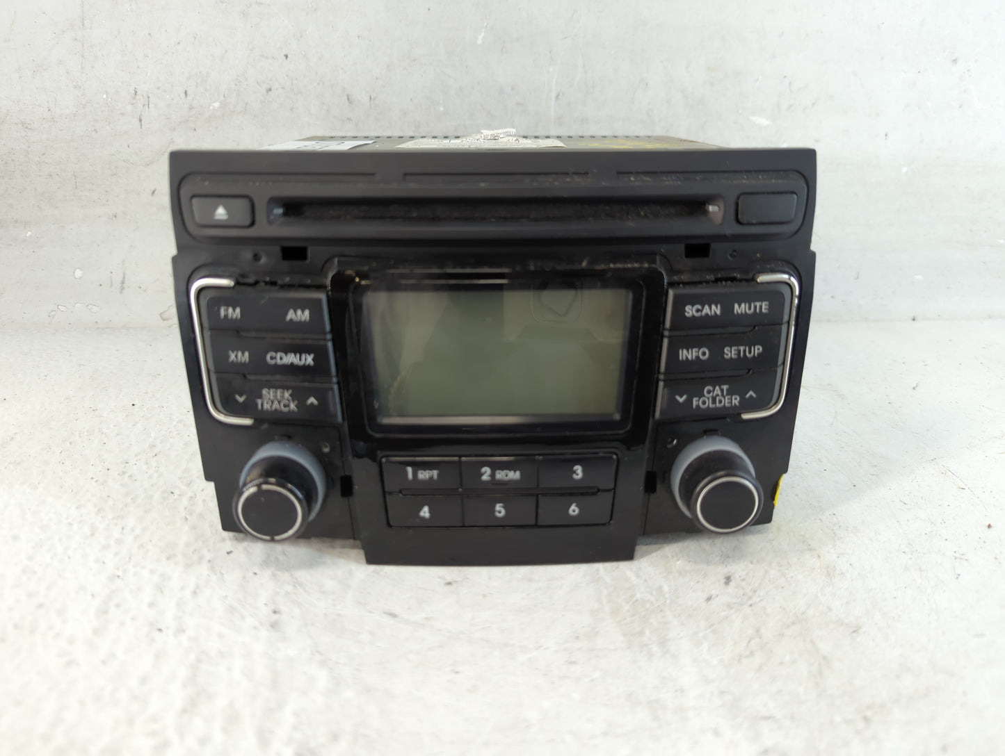 2011 Hyundai Sonata Sonata Radio AM FM Cd Player Receiver Replacement P/N:96180-3Q0014X Fits OEM Used Auto Parts - Oemusedautoparts1.com