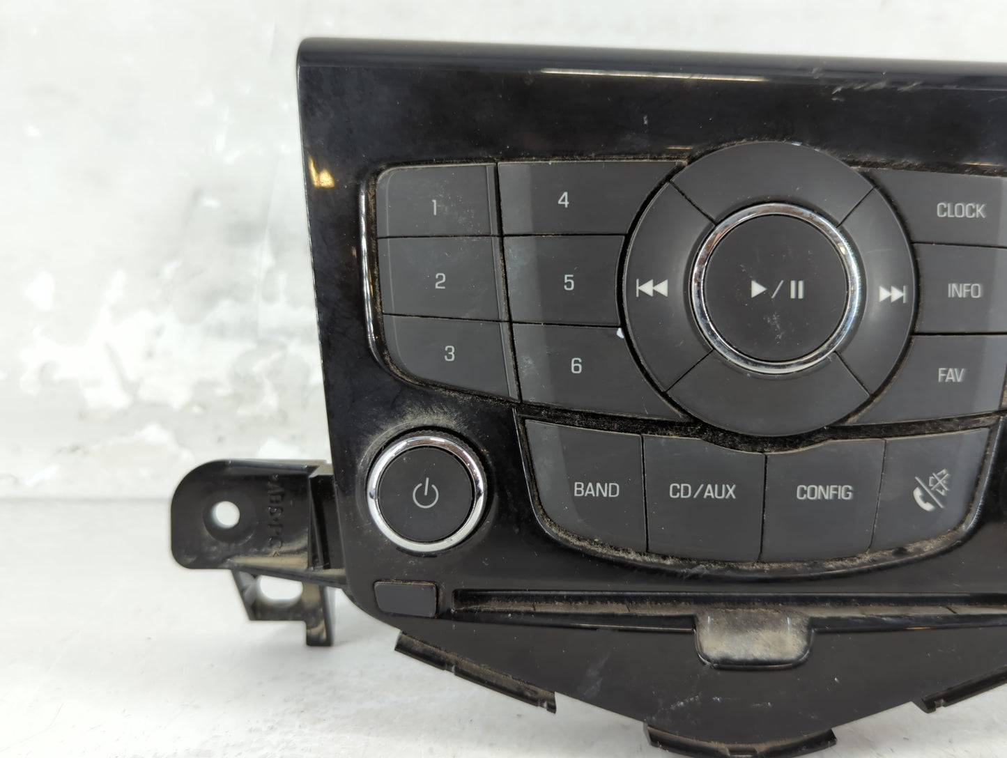 2011 Chevrolet Cruze Radio AM FM Cd Player Receiver Replacement P/N:94563269 Fits OEM Used Auto Parts - Oemusedautoparts1.com
