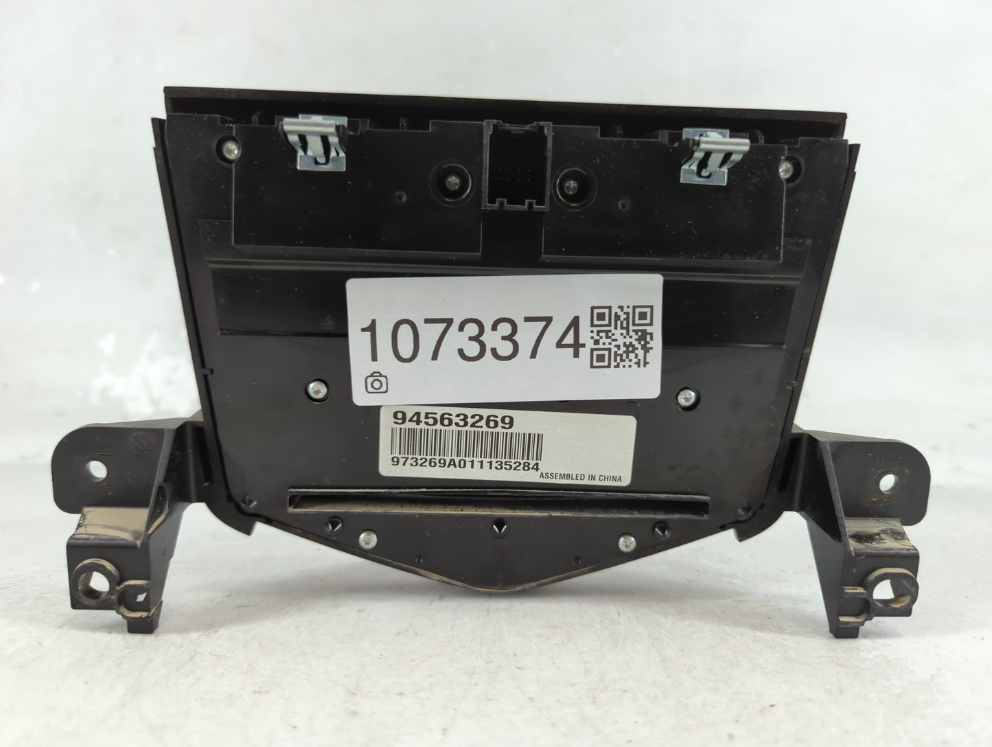 2011 Chevrolet Cruze Radio AM FM Cd Player Receiver Replacement P/N:94563269 Fits OEM Used Auto Parts - Oemusedautoparts1.com
