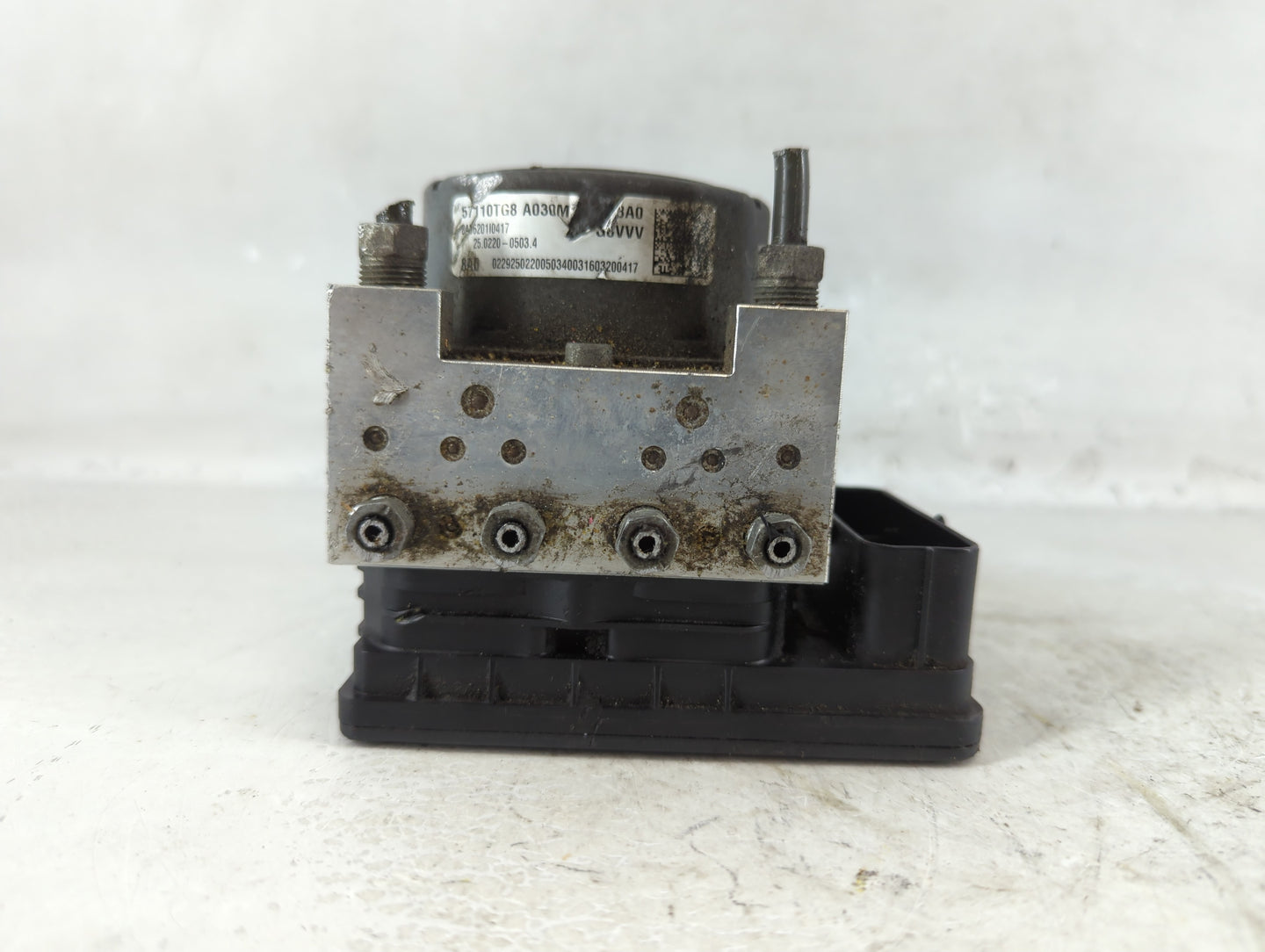 2016-2018 Honda Pilot ABS Pump Control Module Replacement P/N:57110TG8 A030M Fits Fits 2016 2017 2018 OEM Used Auto Parts - Oemusedautoparts1.com