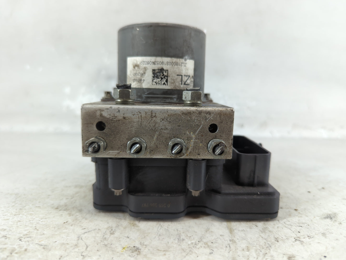2018-2020 Toyota Camry ABS Pump Control Module Replacement P/N:44540 06290 Fits Fits 2018 2019 2020 OEM Used Auto Parts - Oemusedautoparts1.com