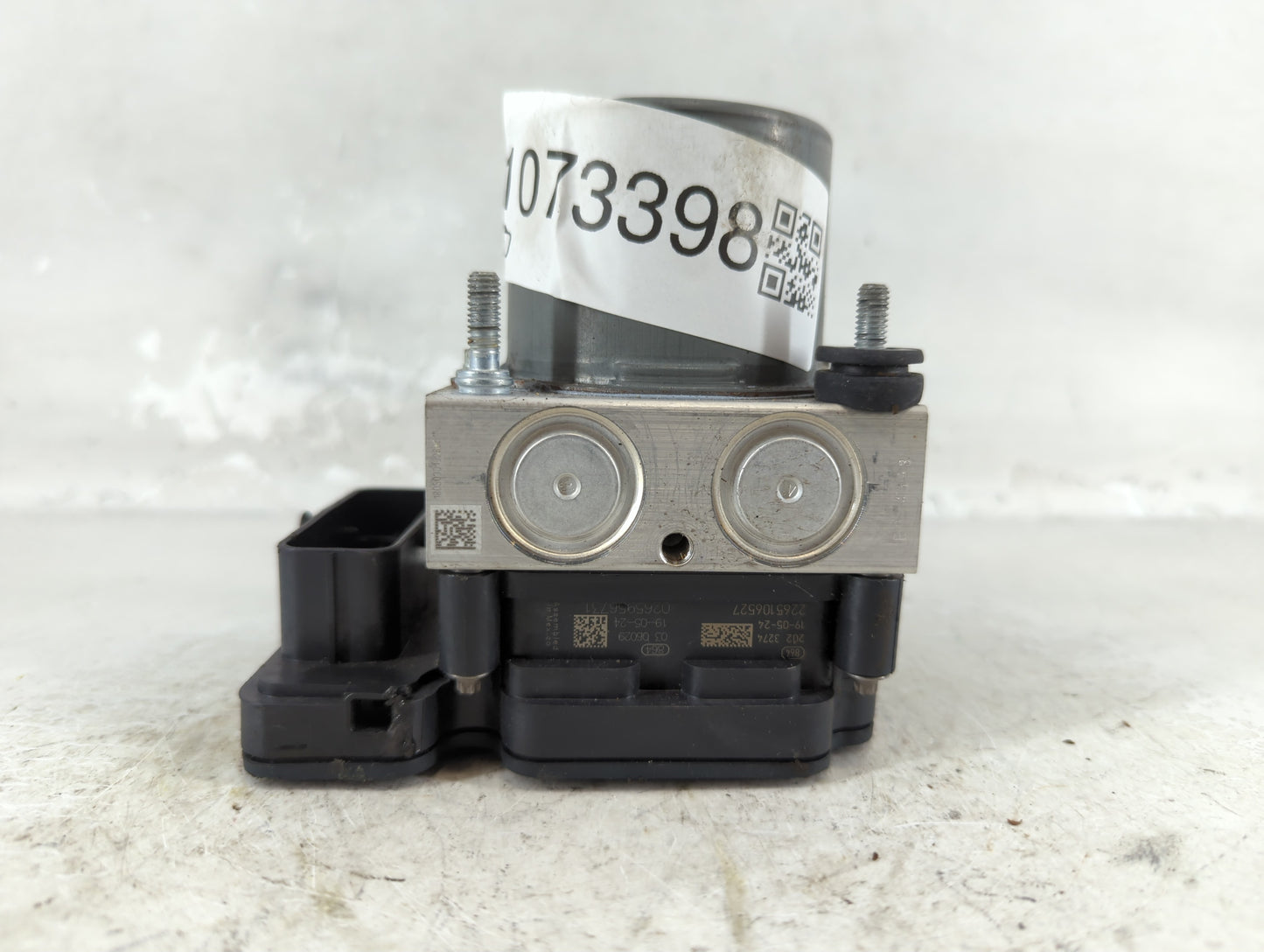 2018-2020 Toyota Camry ABS Pump Control Module Replacement P/N:44540 06290 Fits Fits 2018 2019 2020 OEM Used Auto Parts - Oemusedautoparts1.com