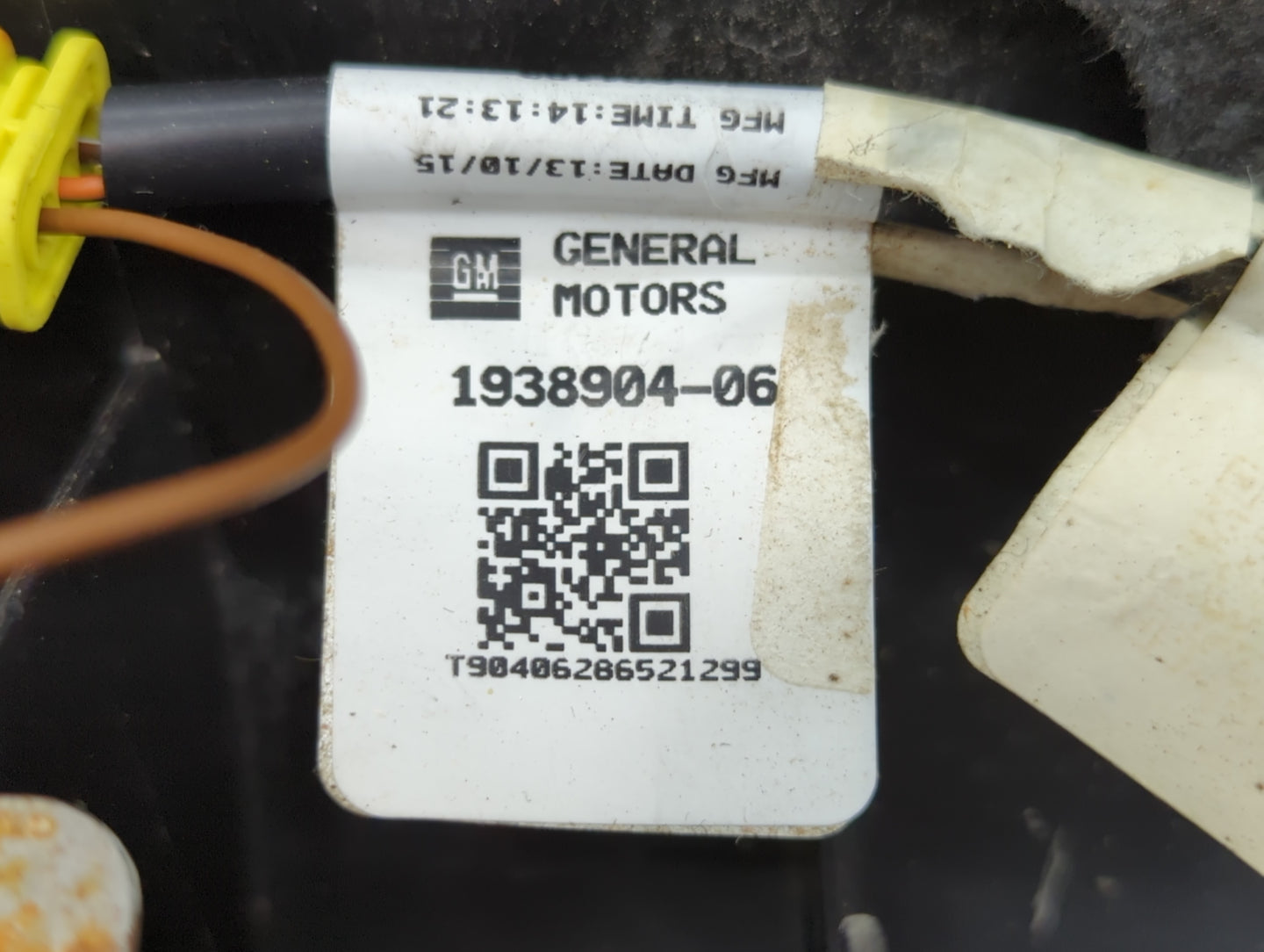 2016-2021 Chevrolet Malibu Air Bag Passenger Seat Right OEM P/N:1938904-06 Fits Fits 2016 2017 2018 2019 2020 2021 OEM Used Auto Parts - Oemusedautoparts1.com