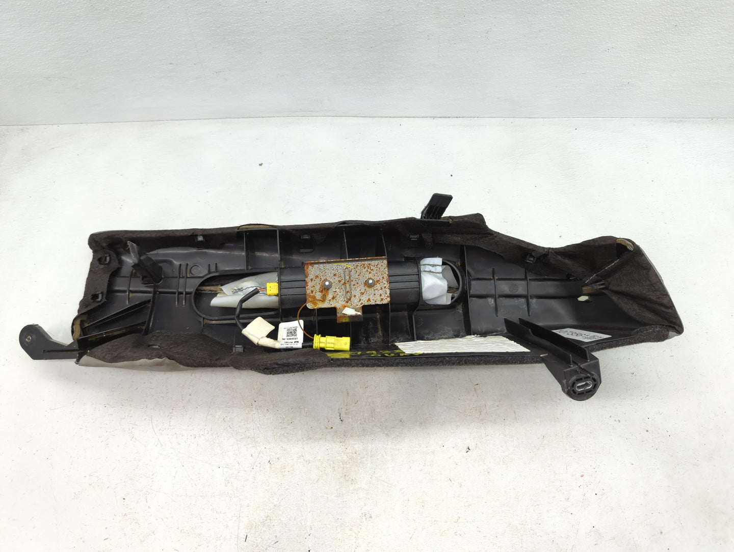 2016-2021 Chevrolet Malibu Air Bag Passenger Seat Right OEM P/N:1938904-06 Fits Fits 2016 2017 2018 2019 2020 2021 OEM Used Auto Parts - Oemusedautoparts1.com