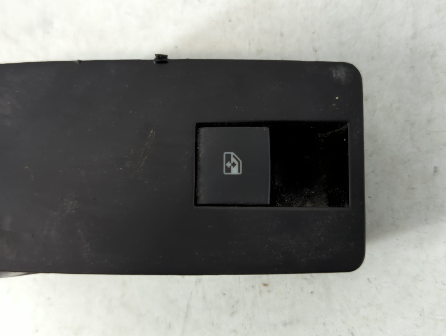2014-2017 Buick Regal Master Power Window Switch Replacement Driver Side Left P/N:22915104 Fits Fits 2014 2015 2016 2017 2018 2019 OEM Used Auto Parts - Oemusedautoparts1.com