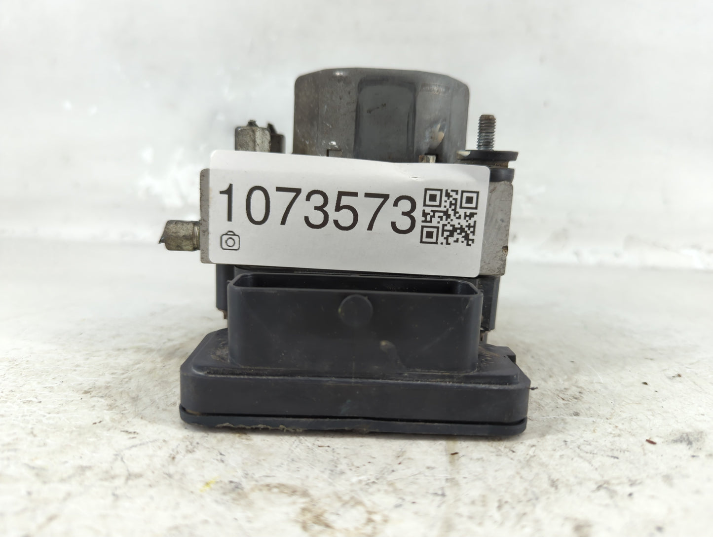 2012 Nissan Versa ABS Pump Control Module Replacement P/N:47660 3BB0A Fits OEM Used Auto Parts - Oemusedautoparts1.com