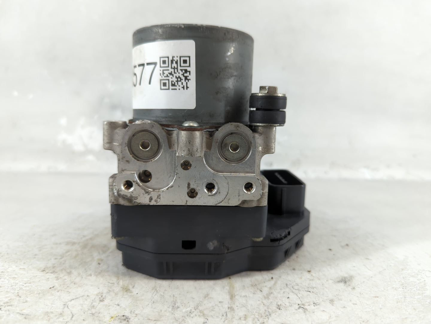 2011 Toyota Sienna ABS Pump Control Module Replacement P/N:89541-08170 133800-6190, 44540-08170 Fits OEM Used Auto Parts - Oemusedautoparts1.com