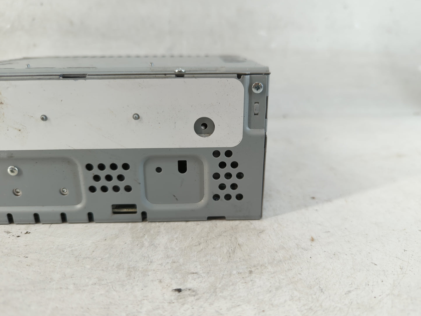 2019-2020 Ford Fusion Radio AM FM Cd Player Receiver Replacement P/N:KS7T-18D818-YB Fits Fits 2019 2020 OEM Used Auto Parts - Oemusedautoparts1.com