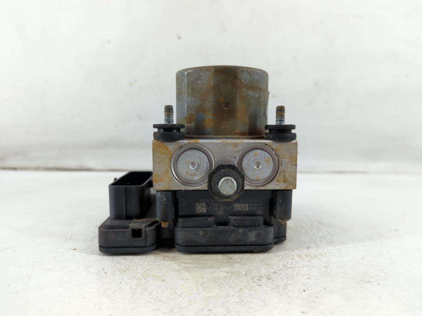 2018-2022 Dodge Challenger ABS Pump Control Module Replacement P/N:DG13-2C405-AG P68422293AB Fits Fits 2018 2019 2020 2021 2022 OEM Used Auto Parts